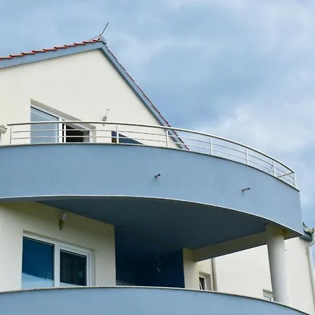 Apartment In Razanac With Sea View, Terrace, Air Conditioning, Wifi 4841-1 Ražanac