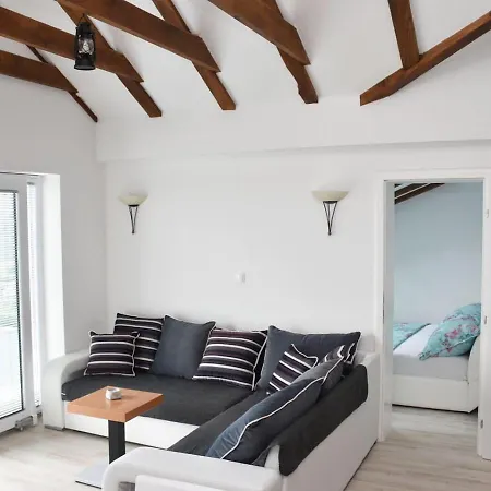 Διαμέρισμα Apartment In Razanac With Sea View, Terrace, Air Conditioning, Wifi 4841-1 *